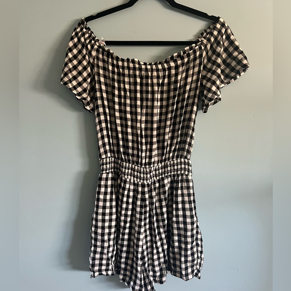 GUESS Romper Black & White Gingham Size M NWT 🏷️ has pockets!! - Picture 6 of 15